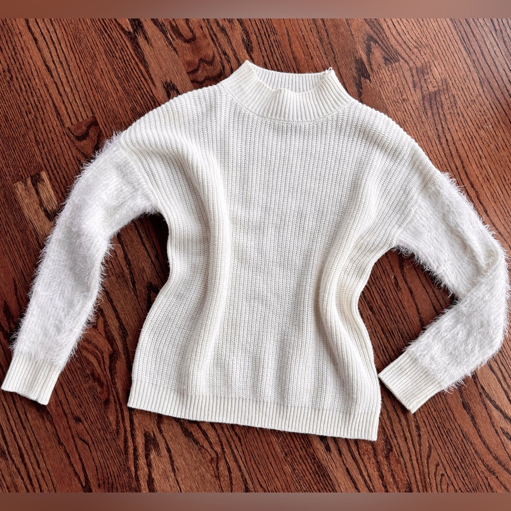 VINTAGE Y2K Love By Design Cream Medium Faux Mink & Knit Sweater Size Medium